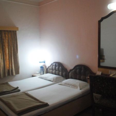 Hotel Padma Puri Zewnętrze zdjęcie