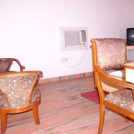 Hotel Padma Puri Zewnętrze zdjęcie